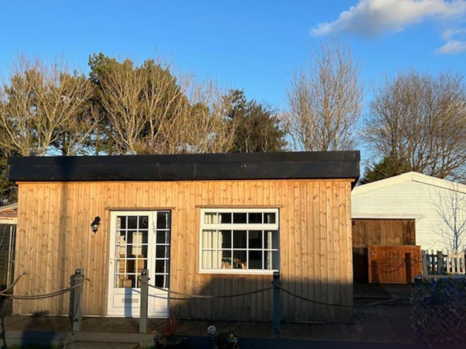 The Chalet By Hip Haus Humberston Zewnętrze zdjęcie